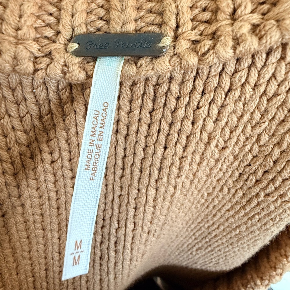 Free People Oversized V-Neck Sweater in Camel - Picture 5 of 6